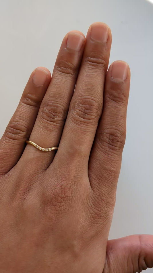 Liquidation — Arbor Arching Band — 5 Stone