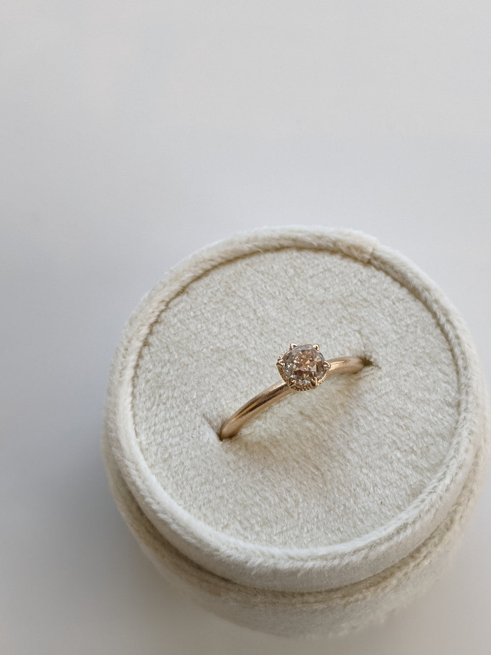Liquidation — Valeria Solitaire — Antique Diamond